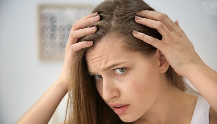 Kadınlarda saç dökülmesine ne iyi gelir?