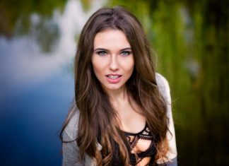 Doğal saç düzleştirme yöntemleri: Keratin Doğal saç düzleştirme yöntemleri